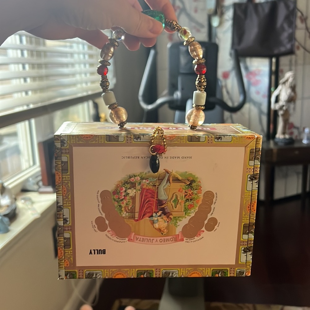 Romeo Y Julieta Cigar purse